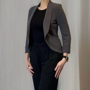 Wilfred Aritzia Gray Crop Chevalier Blazer Size 00